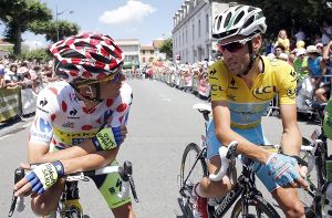 Rafal Majka (links) gewinnt die 17. Etappe der Tour de France. Foto: EPA