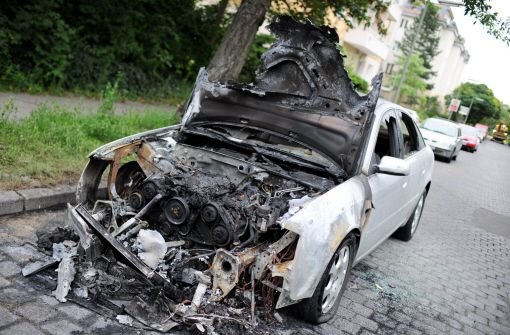 In Baiersbronn ist am Montag ein Auto komplett ausgebrannt. Dadurch entstand ein Sachschaden von 2000 Euro. (Symbolfoto) Foto: dpa