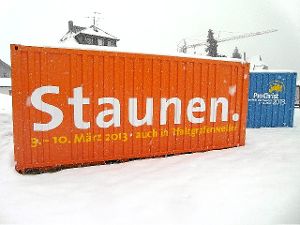 Zwei Container weisen in Pfalzgrafenweiler auf ProChrist hin.   Foto: ProChrist-Projektgruppe Foto: Schwarzwälder-Bote