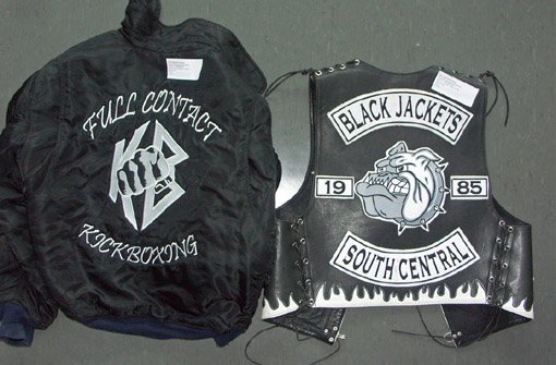 Die »Black Jackets« mit ihren rockerähnlichen Strukturen haben derzeit 24 Niederlassungen in Baden-Württemberg, eine davon in Singen. Foto: Polizei