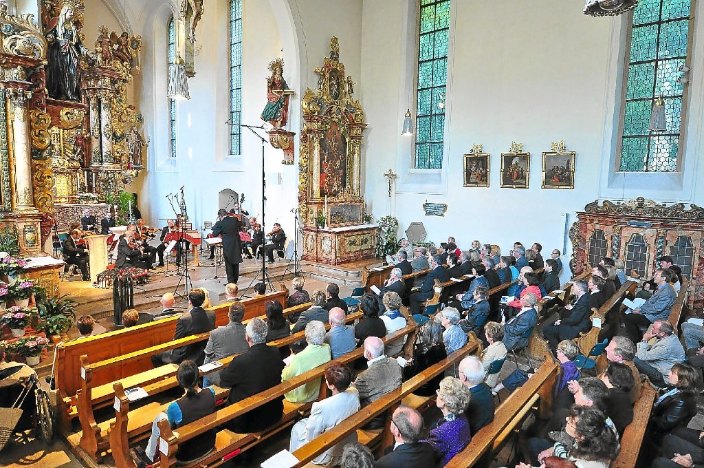 Das Barockensemble der Wiener Symphoniker gibt in der Triberger Wallfahrtskirche ein beeidnruckendes Konzert.  Foto: Michael Kienzler