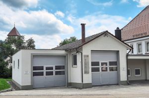 Das Feuerwehrhaus in Wilflingen steht seit vier Jahren im Blickfeld des Gemeinderats.  Foto: Pfannes