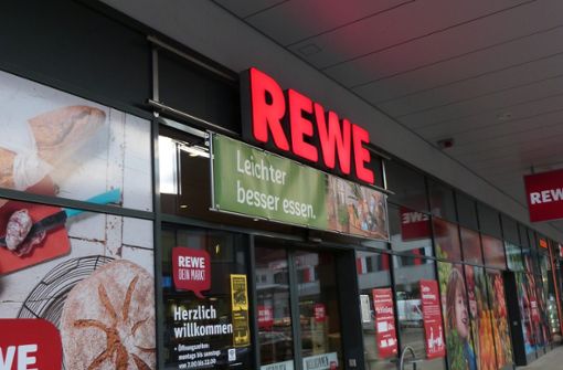 Rewe gibt ein Bekenntnis für den Standort Einkaufszentrum ab. Foto: Schillaci