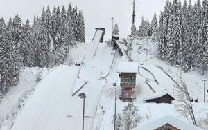 Die Ruhesteinschanze bietet dieser Tage gute Bedingungen für den Skisprungnachwuchs.    Foto: Braun