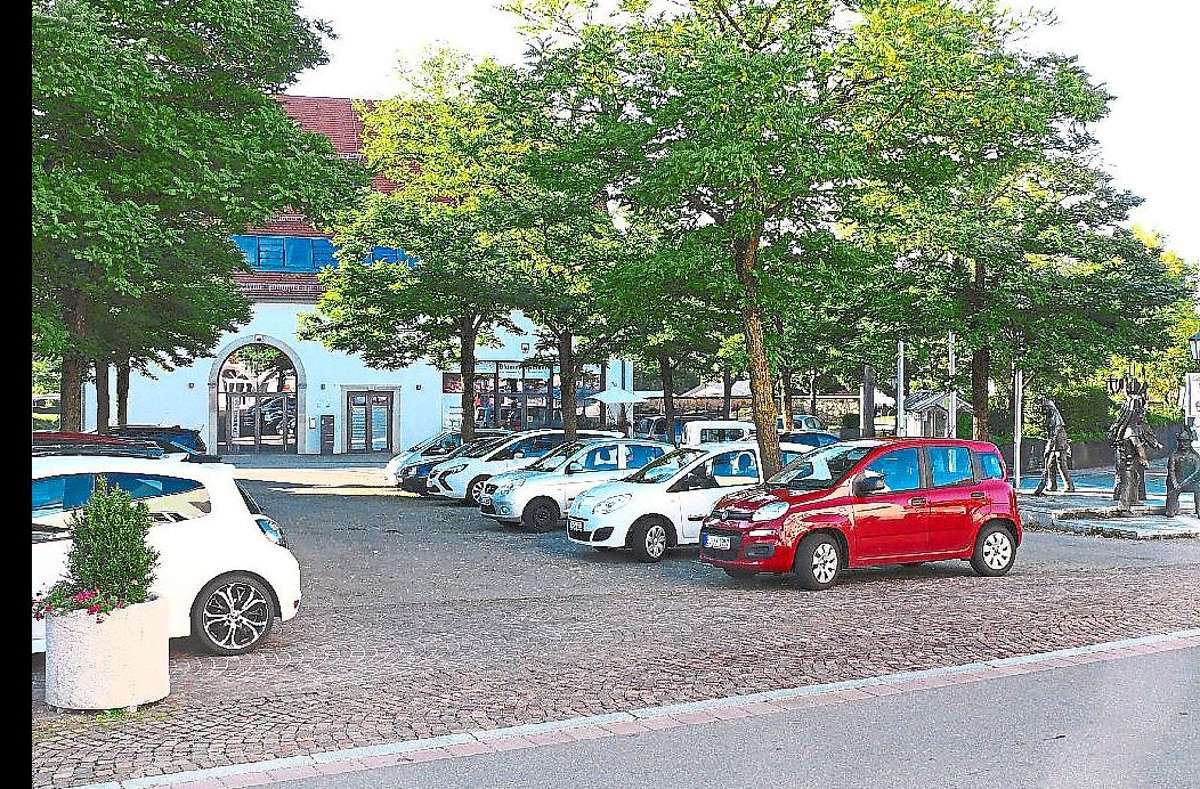 Der Platz vor der Schömberger Zehntscheuer ist nun ins Sanierungsgebiet mit aufgenommen worden. Der Platz soll im kommenden Jahr saniert werden.