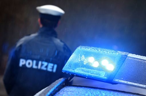 Die Polizei konnte nur noch die Leiche des Wohnwagen-Besitzers finden. Foto: dpa/Karl-Josef Hildenbrand