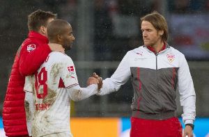Steht unter Druck: VfB-Trainer Thomas Schneider (rechts). Foto: dpa