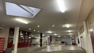 Sämtliche Leuchten im St. Georgener Bildungszentrum sollen auf LED umgerüstet werden. Stadtverwaltung und Gemeinderat rechnen dadurch mit einer großen Energieersparnis. Foto: Helen Moser