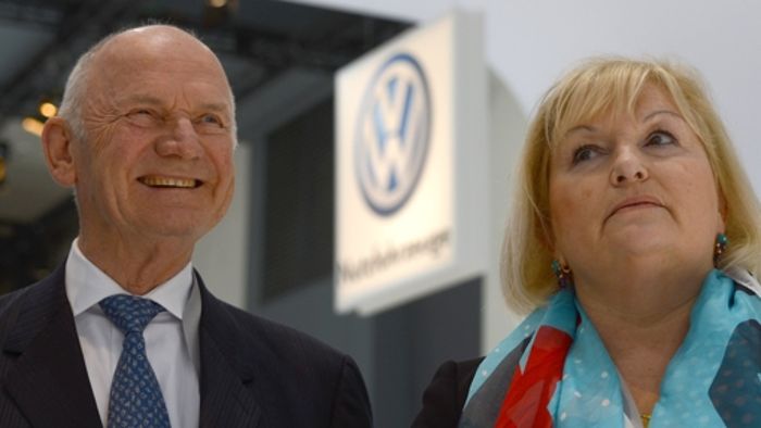Ferdinand Piëch und Gattin Ursula treten von Ämtern zurück