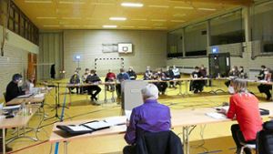 Präsenzsitzungen hält der Simmozheimer Gemeinderat derzeit in der Geißberghalle ab. Foto: Tröger Foto: Schwarzwälder Bote