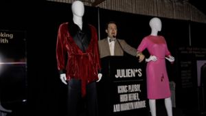 Rosa Seidenkleid von Marilyn Monroe für 325.000 Dollar versteigert