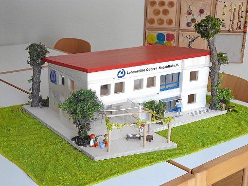Ein Modell zeigt die künftige Gestalt des geplanten Neubaus der Lebenshilfe. Foto: Privat