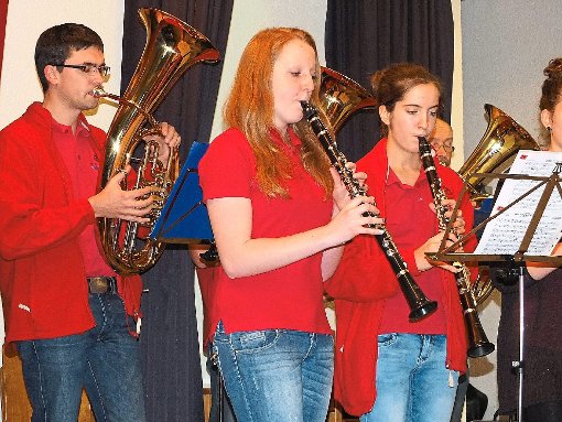 Die Jugend der Musik- und Trachtenkapelle zeigte bei der Dorfweihnachtsfeier in Schabenhausen  ihr Können.  Foto: Bantle Foto: Schwarzwälder-Bote