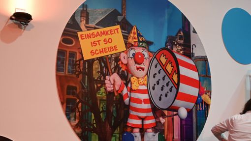 Einsamkeit war auch beim Karneval in Köln dieses Jahr ein Thema. Foto: IMAGO/Horst Galuschka/IMAGO/Horst Galuschka
