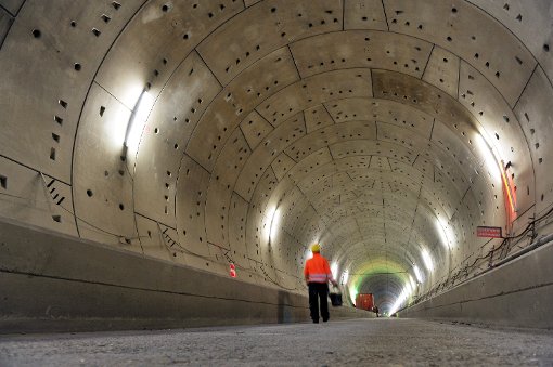 Der Tunnelbau soll sich um fünf Jahre verzögern. Offenburg setzt sich dem vehement entgegen. Foto: Symbolfoto: R. Haid