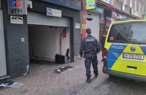 In Hannover hat ein Mann Personen mit einer Schusswaffe verletzt. Foto: dpa