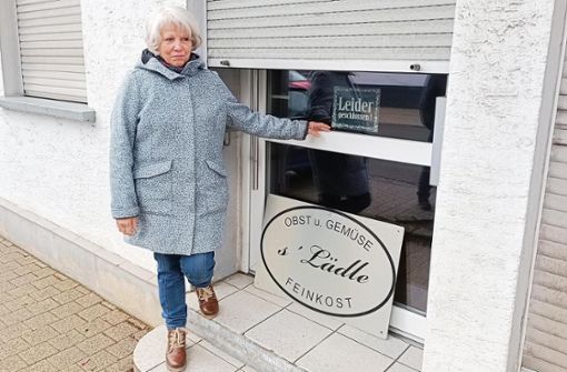 Gudrun Hornemann hat nach 15 Jahren die Ladentüre ihres Lebensmittelgeschäfts s’Lädle für immer geschlossen. Foto: Schweizer