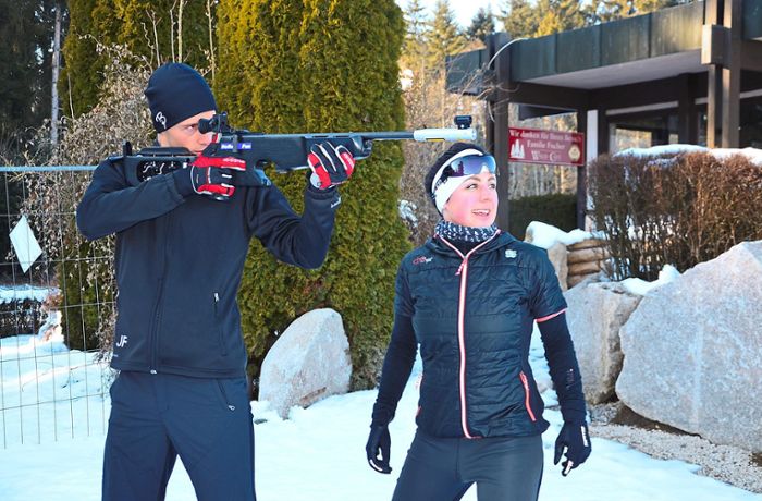 Echtes Wettkampf-Feeling: Bad Dürrheimerin investiert in Biathlonstand beim Waldcafé