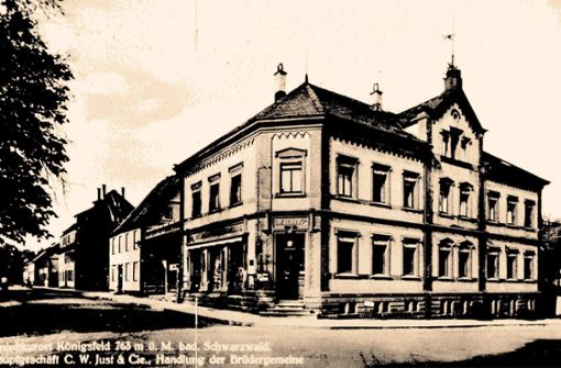 Eine historische Aufnahme zeigt den Gebäudekomplex in der Königsfelder Ortsmitte. Foto: Archiv