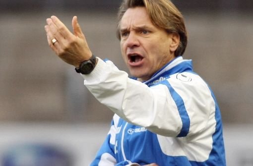 Trainer Horst Steffen ist nicht erfreut über die Leistung seiner Kickers. Foto: Pressefoto Baumann
