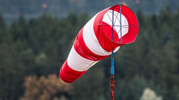 Deutscher Wetterdienst: Warnung vor  Sturm und Wind im Zollernalbkreis