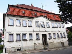 Wohnungen und ein Lokal will der Besitzer im Haus Grüngrabenstraße 64 einrichten.  Foto: Eyrich Foto: Schwarzwälder Bote