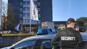 Security vor Ämtern nach Messerattacke