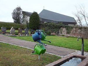 In Neuweiler wurden  neue Benutzungsgebühren für die Friedhöfe beschlossen. Foto: Stocker Foto: Schwarzwälder Bote
