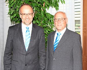 Wieder gewählt: Aufsichtsratsvorsitzender Markus Wendel (links) und Steuerberater Werner Kugele. Foto: Kraushaar Foto: Schwarzwälder-Bote