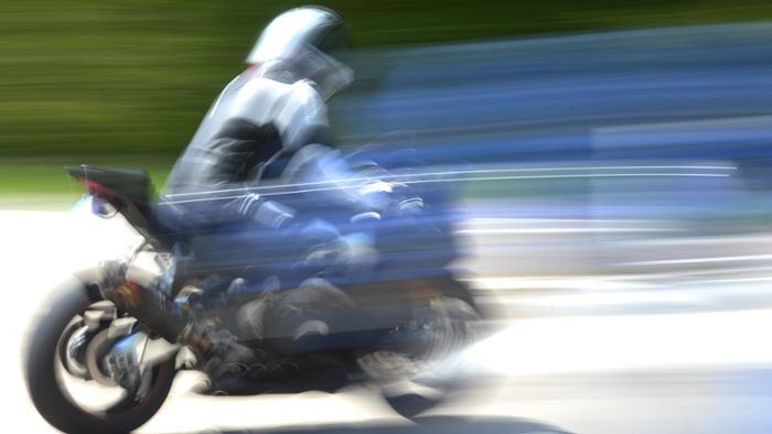 Motorradfahrer flüchtet in Sulz vor der Polizei