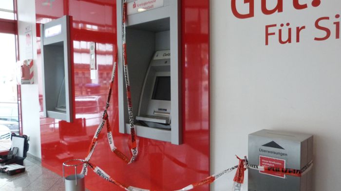 Täter machen sich an Geldautomaten zu schaffen – was bisher bekannt ist