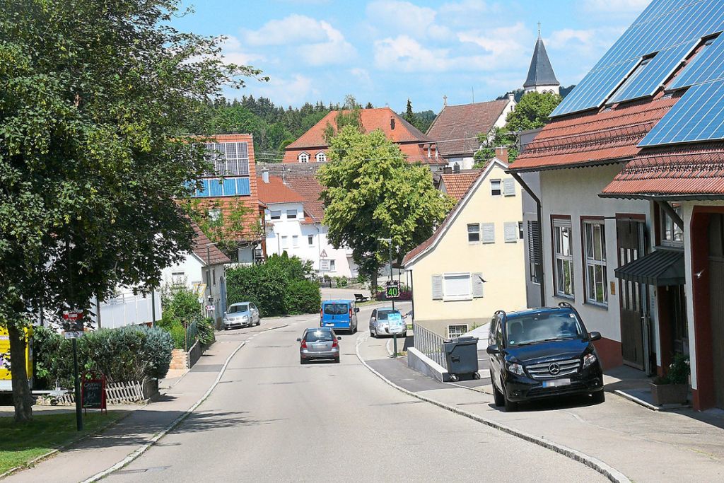 Eine Tempo-30-Zone vom Schrofenweg bis zum Gebäude Gößlinger Straße 15 will der Zimmerner Gemeinderat beim Verkehrsamt beantragen.