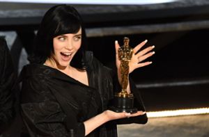 Billie Eilish bekam einen Oscar für ihren „James Bond“-Titelsong. Foto: AFP/ROBYN BECK