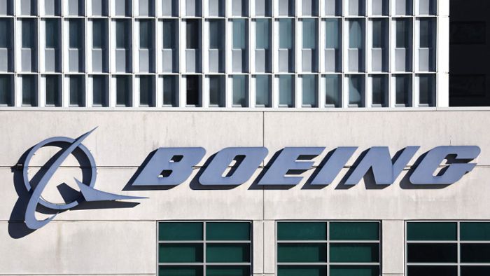 Boeing-Frachtflugzeug in Miami nach Motorpanne notgelandet