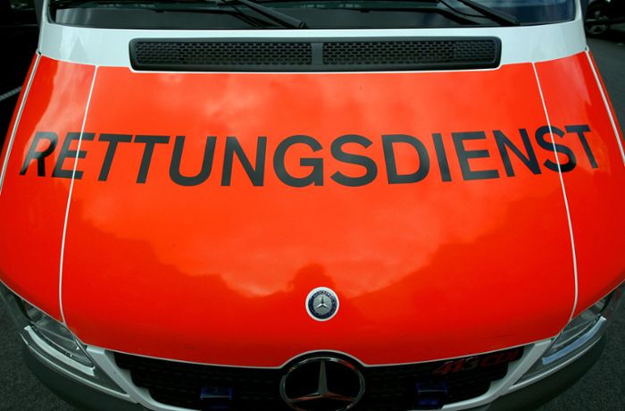 Fußgänger in Pforzheim angefahren: Polizei sucht Kastenwagen mit Calwer Kennzeichen