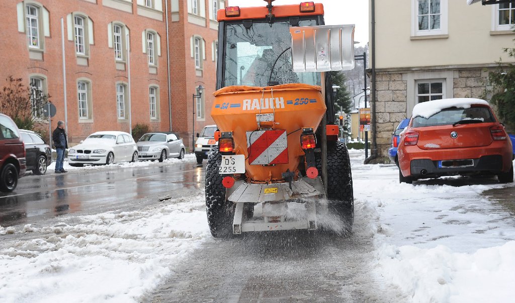 Vorbereitet auf neue Schneefälle ist der Winterdienst der Stadt Rottweil.  Foto: Hopp