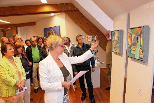 Kunst in ihrer ganzen Bandbreite präsentiert der Kunstverein Löffingen um seine Vorsitzende Brigitte Leber (Mitte) bei seiner neuen Gemeinschaftsausstellung mit 16 Künstlern. Archivfoto: Bächle Foto: Schwarzwälder-Bote