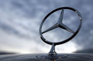 Das Lieblingsauto der Stuttgarter hat auch 2010 einen Stern auf dem Kühlergrill. Welche Marken belegen die Plätze hinter Daimler? Klicken Sie sich durch unsere Rangliste der Kfz-Neuzulassungen in Stuttgart. Quelle: Kfz-Zulassungsstelle Stuttgart Foto: AP