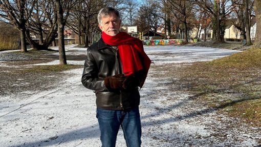 OB-Kandidat Klaus Weber hat sich den Stadtpark Schänzle genau angeschaut. Foto: Weber