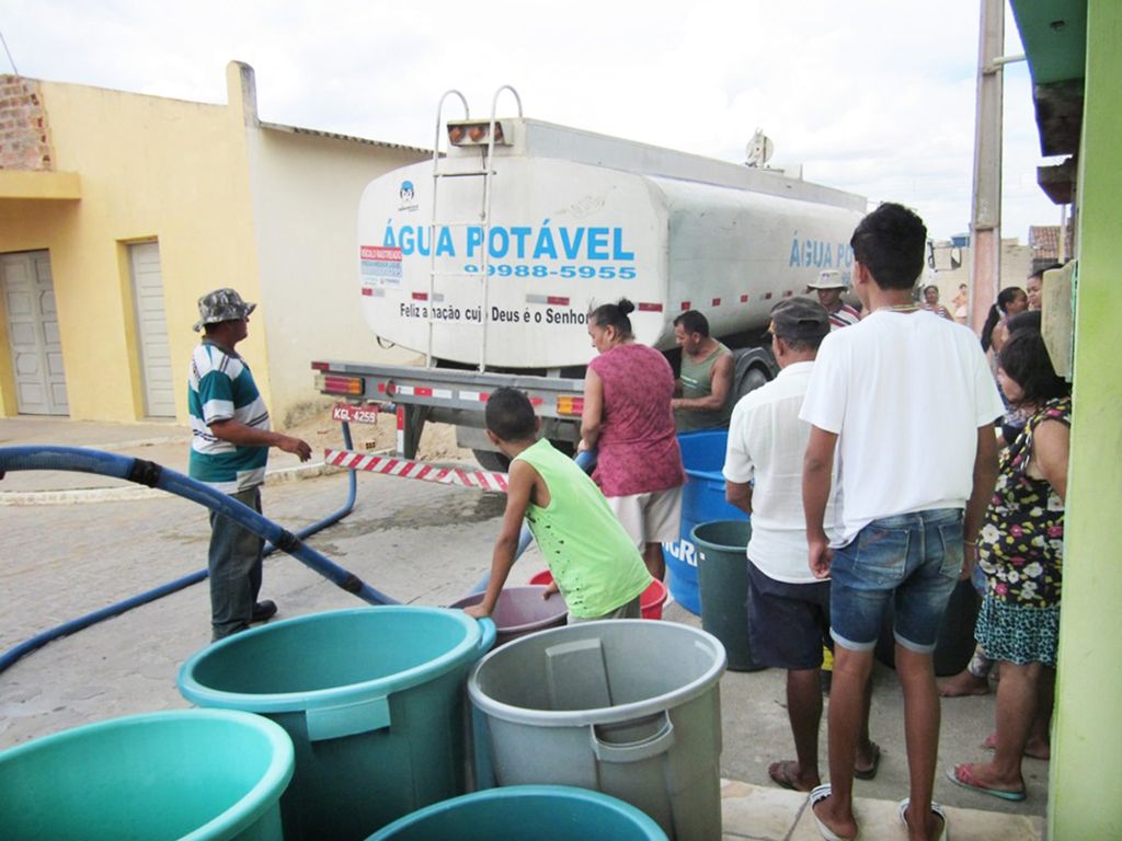 In Belo Jardim bekommen die Menschen das Wasser nur noch aus Tankwagen.