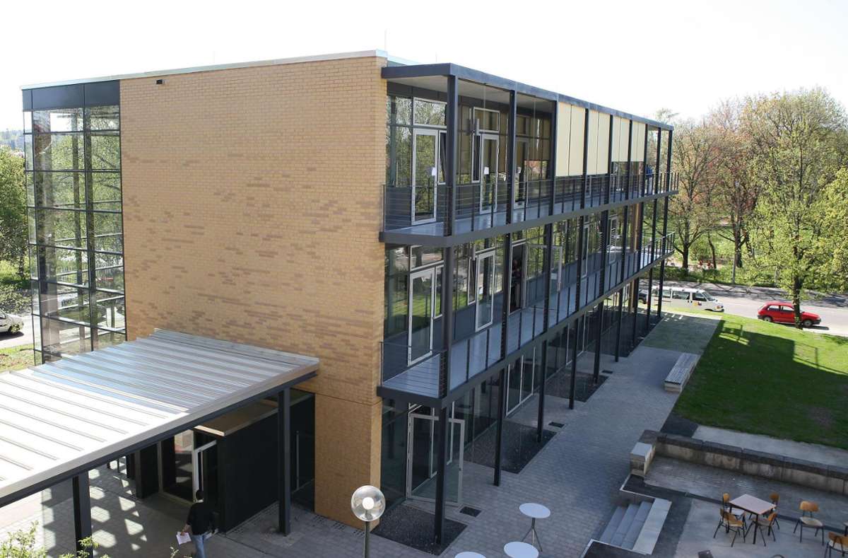 Die Staatliche Feintechnikschule mit Technischem Gymnasium in Schwenningen Foto: Schule