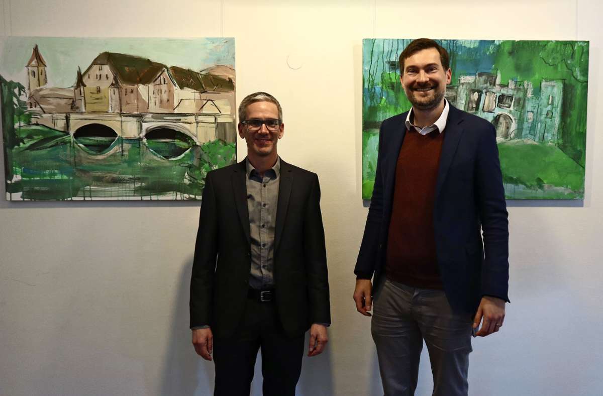 FDP-Landtagsabgeordneter Daniel Karrais (rechts) ist bei  Bürgermeister Jens Keucher zu Besuch. Foto: FDP