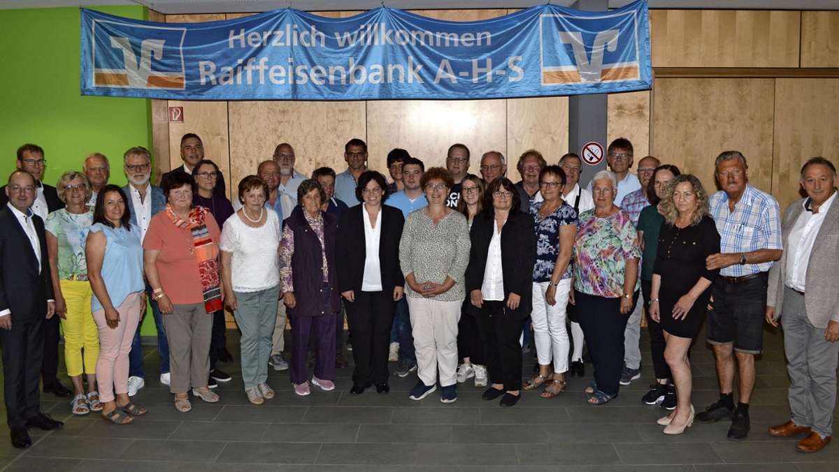 Raiffeisenbank Aichhalden-Hardt-Sulgen: Mitglieder fördern den Heimatort -  Schramberg & Umgebung - Schwarzwälder Bote