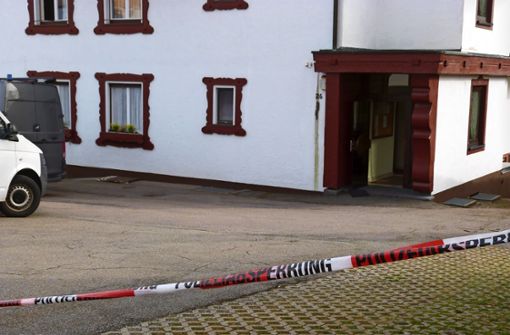 Die Ermittlungen um den Tod eines 58-Jährigen und eines 32-Jährigen in Kniebis dauern an. Foto: Timo Beyer