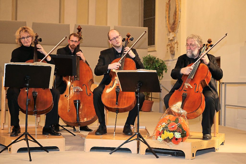 Das Stuttgarter Kammerorchester spielt unter anderem Stücke von Joseph Haydn.