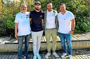 Sie unterstützen die Aktion (von links): Roberto Schiliro (früherer Spender), Tiago Melicias (Diogo’s Vater), Oliver Mayer (Hausarzt), Patrick Walz (Charity Events). Foto: Walz