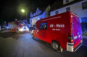 Die Feuerwehr musste in der Nacht auf Dienstag zu einem Gasalarm in die Alleenstraße nach Schwenningen ausrücken. Foto: Marc Eich