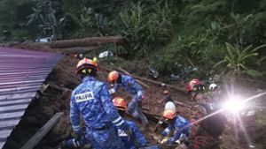 Erdrutsch erfasst Campingplatz – mindestens zehn Tote