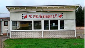 Das Vereinsheim des FC Grüningen am Montagmittag. Foto: Wiedemann