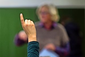 Baden-Württemberg streicht deutlich weniger Lehrerstellen als geplant. Foto: dpa